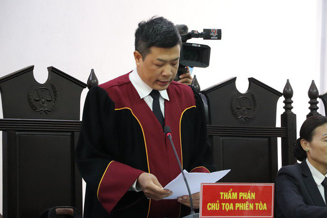Hoãn phiên tòa xử Trịnh Sướng do 1 bị cáo có giấy chứng nhận tâm thần - Ảnh 3.