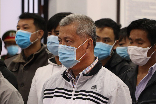 Hoãn phiên tòa xử Trịnh Sướng do 1 bị cáo có giấy chứng nhận tâm thần - Ảnh 2.