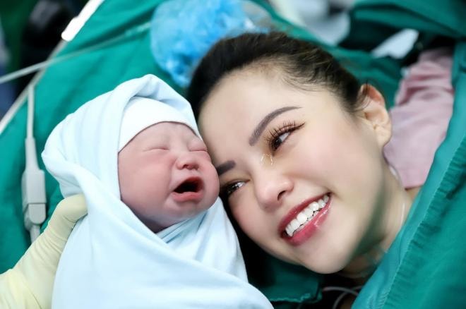 bạn gái cũ Anh Dũng sinh con  3