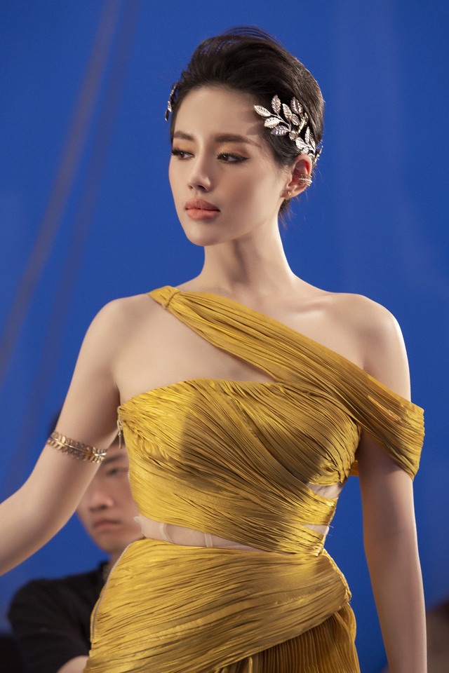 Angela Phương Trinh chính thức trở lại, cạnh tranh nhan sắc nữ thần với Á hậu Tú Anh, Khánh Linh - Ảnh 6.