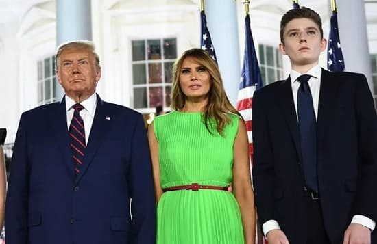 Rời Nhà Trắng nhưng cậu út Barron Trump vẫn là 'Hoàng tử' khi ở biệt thự dát vàng 3.600 tỷ đồng 5