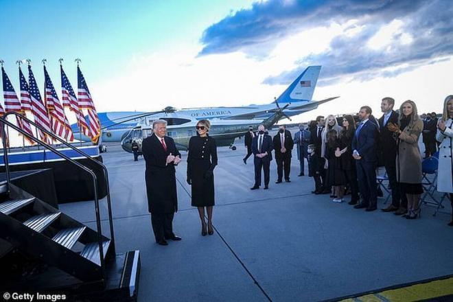 Rời Nhà Trắng nhưng cậu út Barron Trump vẫn là 'Hoàng tử' khi ở biệt thự dát vàng 3.600 tỷ đồng 7