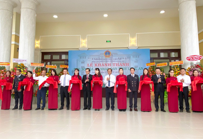 cat-bang-khanh-thanh-tru-so-long-an-w650-h445.jpg