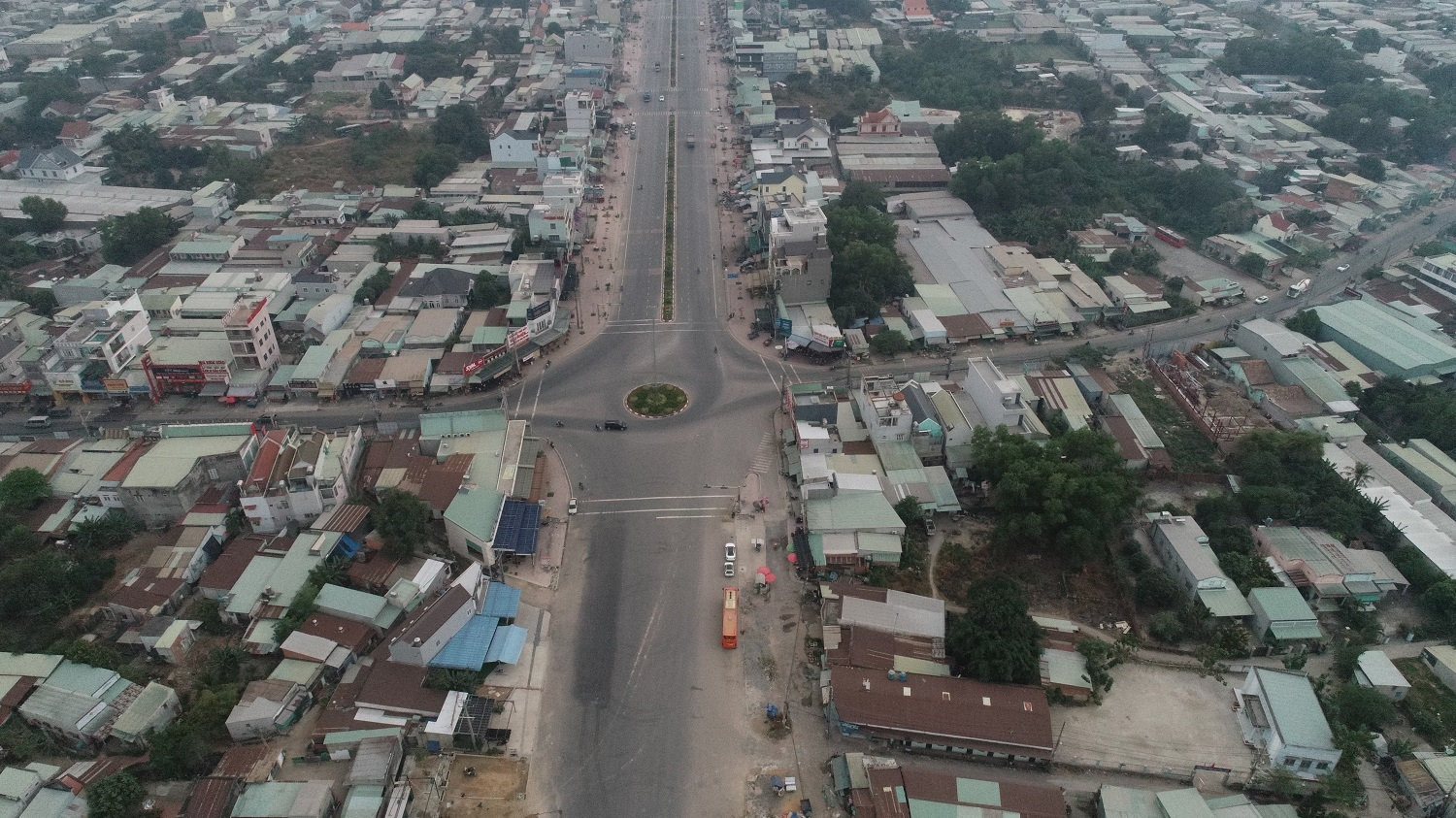 bot-319-dang-gap-rut-hoan-thanh-w1446-h825.jpg