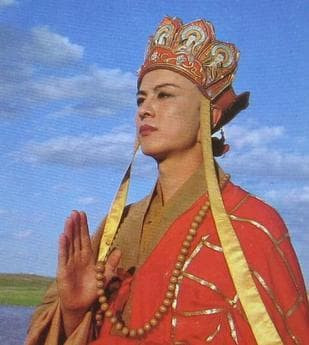 Tình cảnh gần đây của Chu Lâm 65 tuổi, nhan sắc vẫn còn dù Đường Tăng không chọn cô, anh cũng thoát khỏi kiếp nạn về mối tình với Nữ vương Nữ Nhi Quốc 6 Tình cảnh gần đây của Chu Lâm 65 tuổi, nhan sắc vẫn còn dù Đường Tăng không chọn cô, anh cũng thoát khỏi kiếp nạn về mối tình với Nữ vương Nữ Nhi Quốc 6