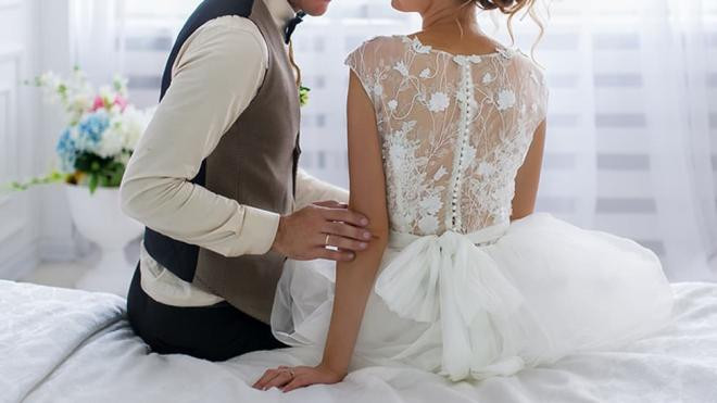Say xỉn, phù rể bị tố xâm hại tình dục cô dâu của bạn thân trong buồng tân hôn 0 Say xỉn, phù rể bị tố xâm hại tình dục cô dâu của bạn thân trong buồng tân hôn 0