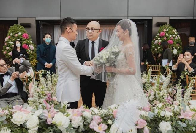 Cựu Á hậu Hồng Kông Chu Tuệ Mẫn kết hôn ở tuổi 40 sau nhiều tai tiếng tình ái 5 Cựu Á hậu Hồng Kông Chu Tuệ Mẫn kết hôn ở tuổi 40 sau nhiều tai tiếng tình ái 5