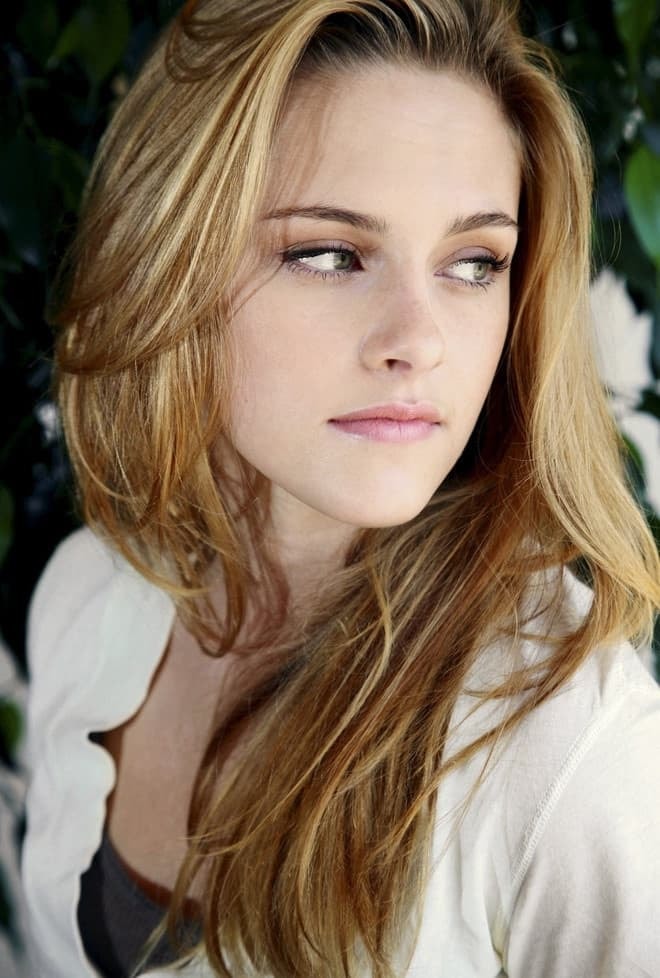 Hé lộ hình ảnh đầu tiên của mỹ nhân 'Chạng vạng' khi vào vai Công nương Diana 1