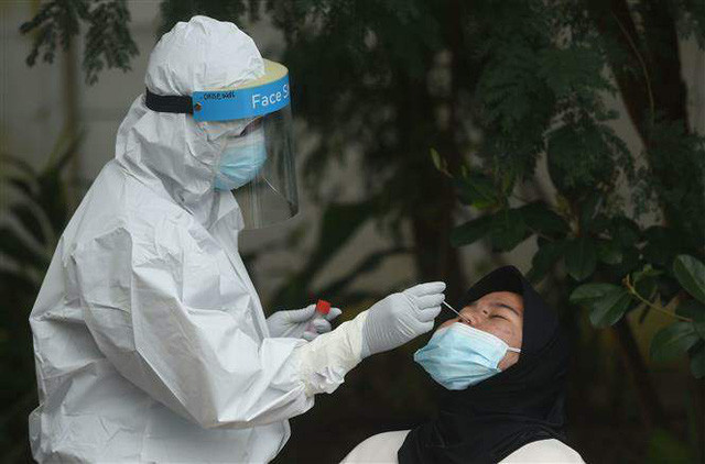 Thế giới ghi nhận gần 103 triệu ca nhiễm virus SARS-CoV-2 - Ảnh 2.