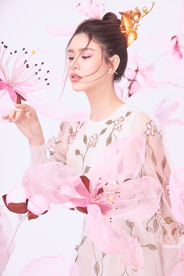 truong-quynh-anh-va-con3-ngoisaovn-w600-h900 2 truong-quynh-anh-va-con3-ngoisaovn-w600-h900 2