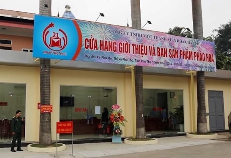 Người dân có thể mua pháo hoa chơi Tết từ doanh nghiệp quốc phòng - 1