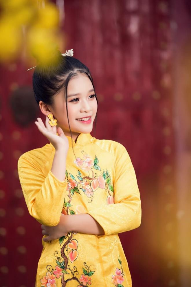 katherine-minh-vy-102.jpg 2 katherine-minh-vy-102.jpg 2
