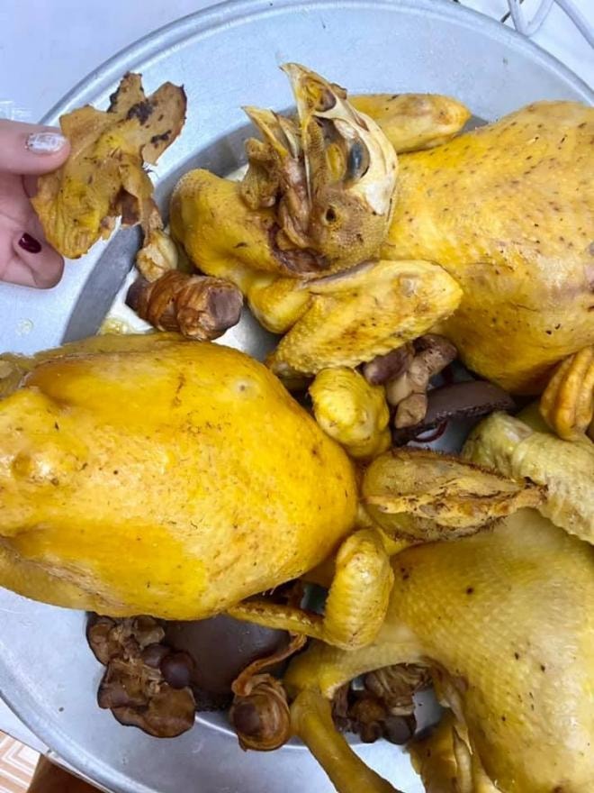gà luộc đêm giao thừa 6