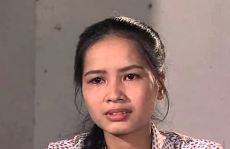 cô biển sống ở đáy sông 1 cô biển sống ở đáy sông 1