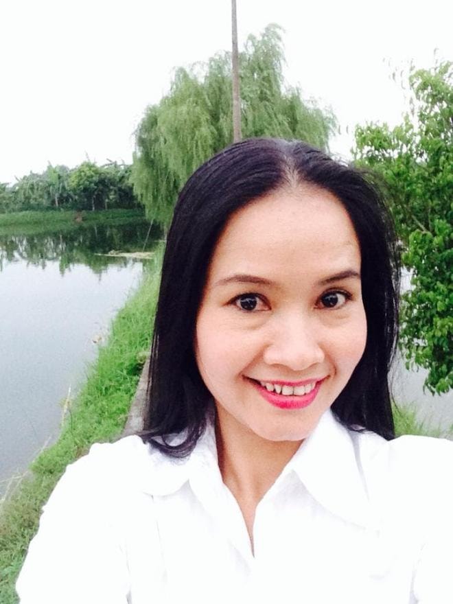 cô biển sống ở đáy sông 1 cô biển sống ở đáy sông 1