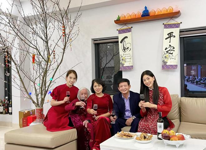 sao Việt đón giao thừa bên gia đình 0 sao Việt đón giao thừa bên gia đình 0