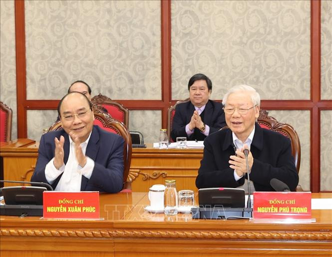 Tổng Bí thư chủ trì phiên họp đầu tiên của Bộ Chính trị khóa XIII - 3