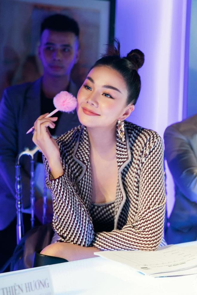 ảnh thanh hằng làm hoa hậu  4