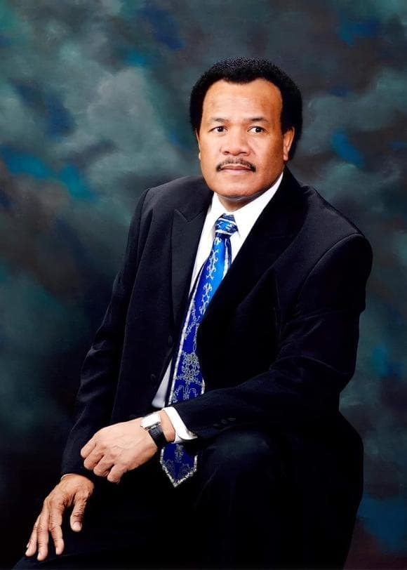 tang lễ quốc anh  0