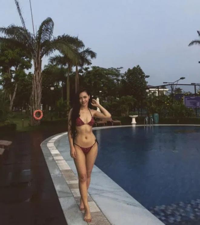 MC Minh Hà bikini 0
