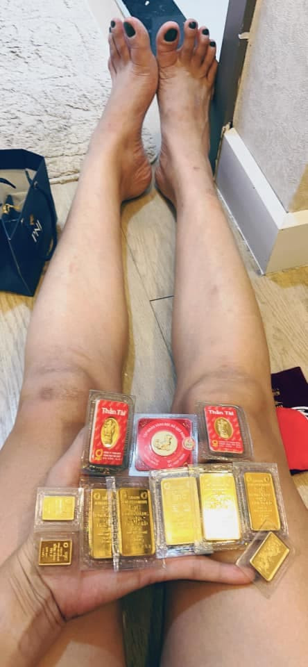 sao Việt mua vàng ngày vía Thần Tài 5
