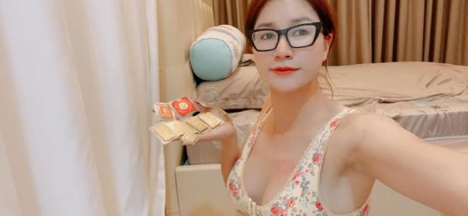 sao Việt mua vàng ngày vía Thần Tài 3