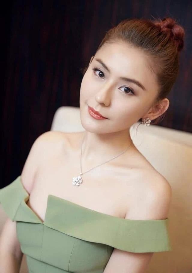Trong 6 mỹ nhân Tân Cương, Đồng Lệ Á và Địch Lệ Nhiệt Ba vẫn xếp sau người này 17