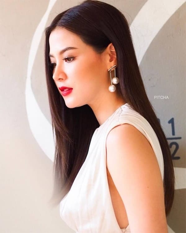 Baifern-Pimchanok2.jpg 4 Baifern-Pimchanok2.jpg 4