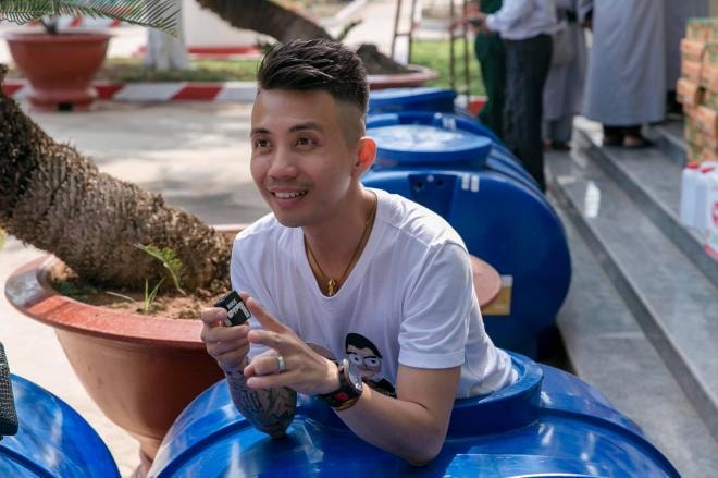 Tiểu tam hẹn hò Minh Nhựa  0