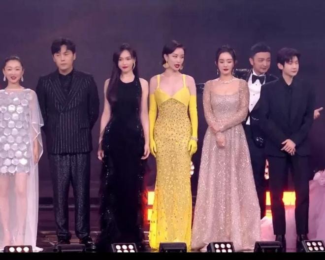 cặp bạn thân Dương Mịch - Đường Yên vẫn phớt lờ nhau 0
