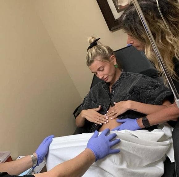 Justin Bieber lại khoe ảnh 'đánh dấu chủ quyền' với vợ sau sinh nhật tuổi 27, nhìn hình này là thấy muốn có em bé lắm rồi 6