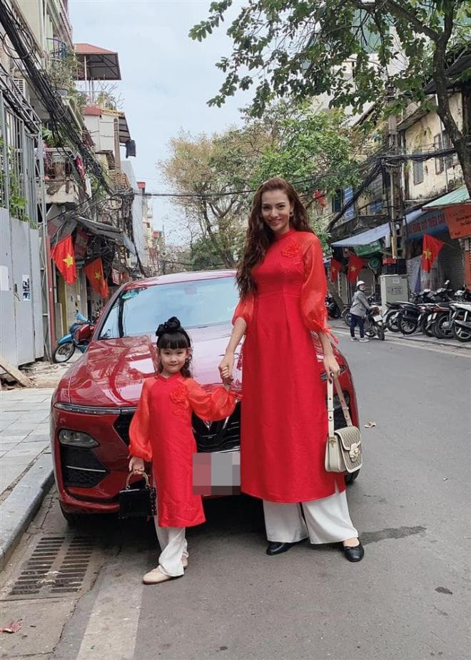 Hồng Quế tai nạn xe hơi  0