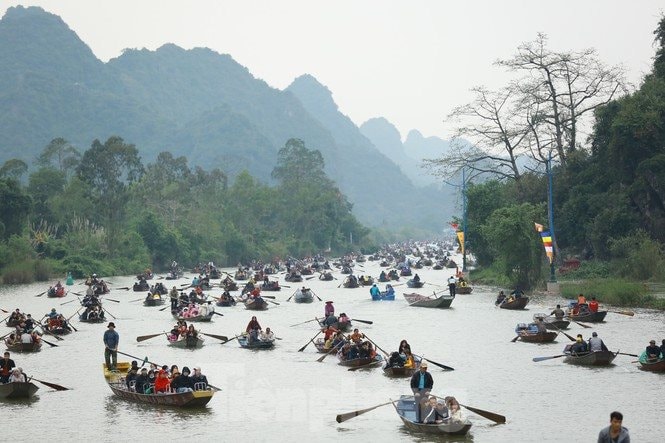 le-hoi-chua-huong-1.jpg