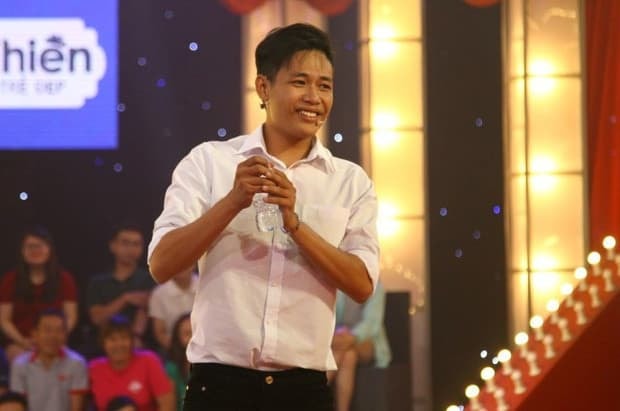 hot boy trà sữa Tấn Lợi 0