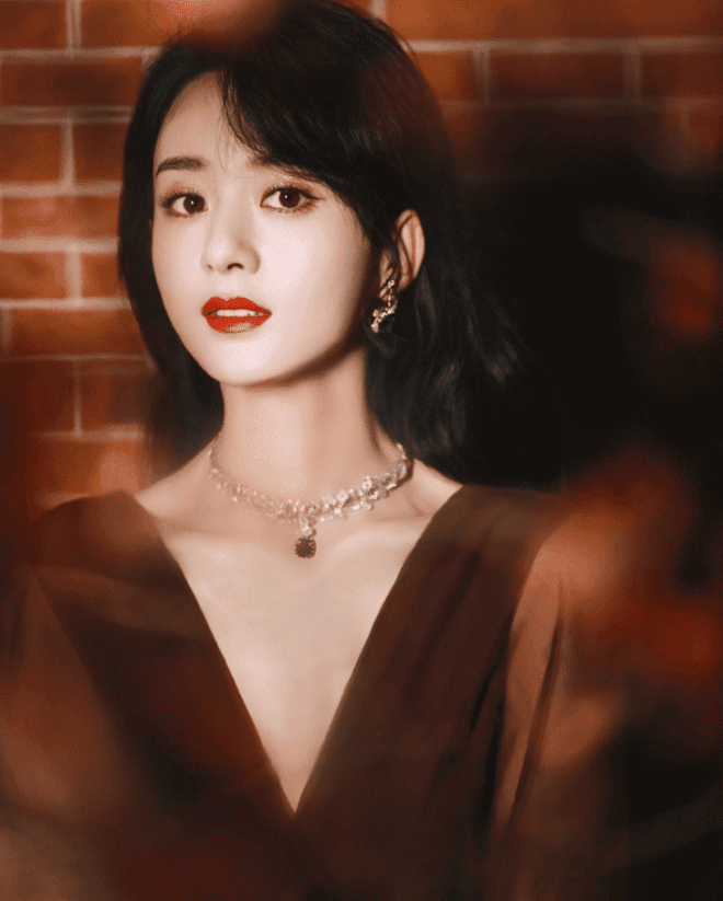 Hành trình 'lên hương' của Triệu Lệ Dĩnh: từ cô gái 'biến đồ hiệu thành đồ chợ' đến nữ minh tinh khí chất ngút ngàn 9