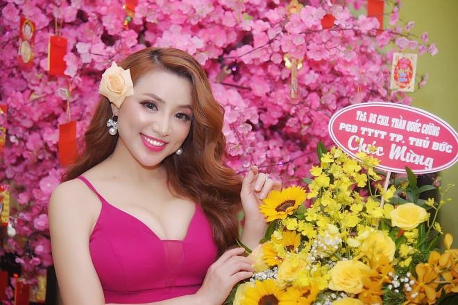 jenny-tuyen-113 (1).jpg 0