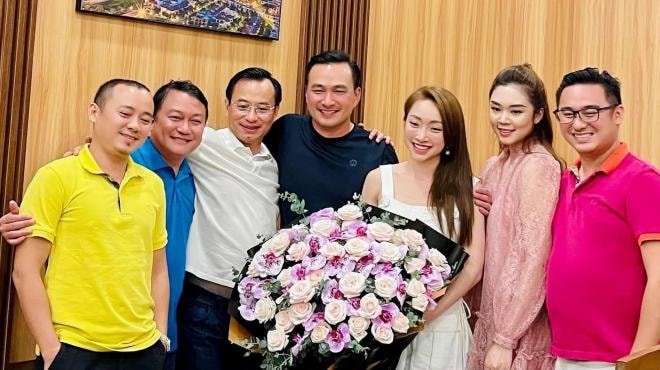 Chi Bảo đi du lịch  4
