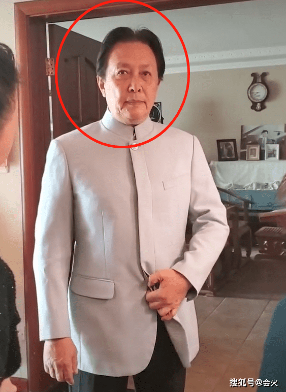 'Gia Cát Lượng' Đường Quốc Cường 11