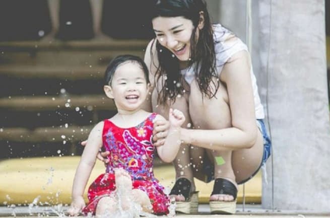 Dàn sao 'Lên nhầm kiệu hoa được chồng như ý' hội ngộ sau hơn 20 năm, nhìn nhan sắc hiện tại càng hiểu sao từng khiến khán giả chết mê chết mệt 15