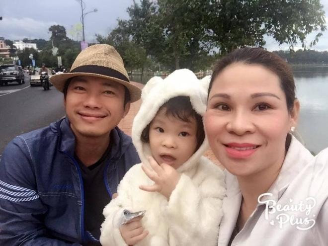 cuộc sống của vợ chồng Kinh Quốc 0