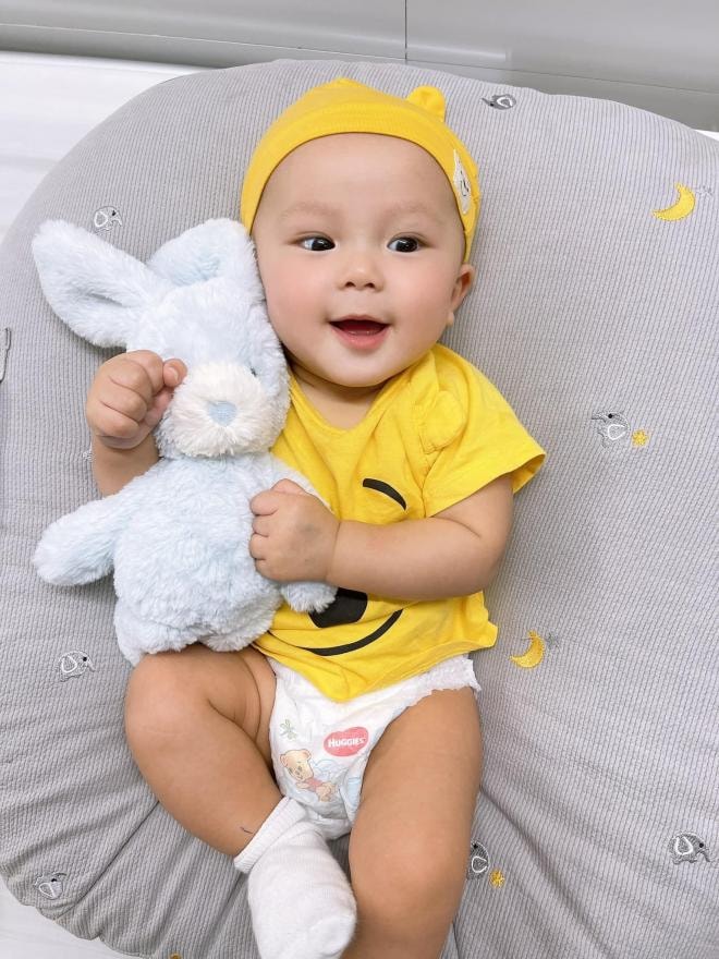 Quỳnh Anh con trai Duy Mạnh 6