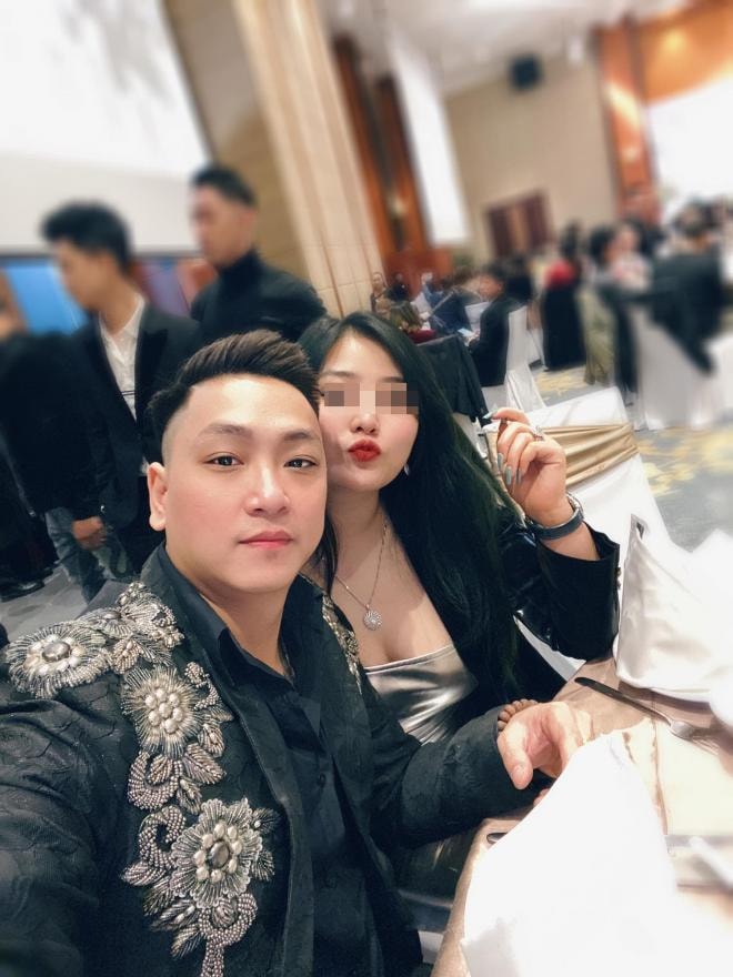 bạn gái Phùng Cường mang bầu  2
