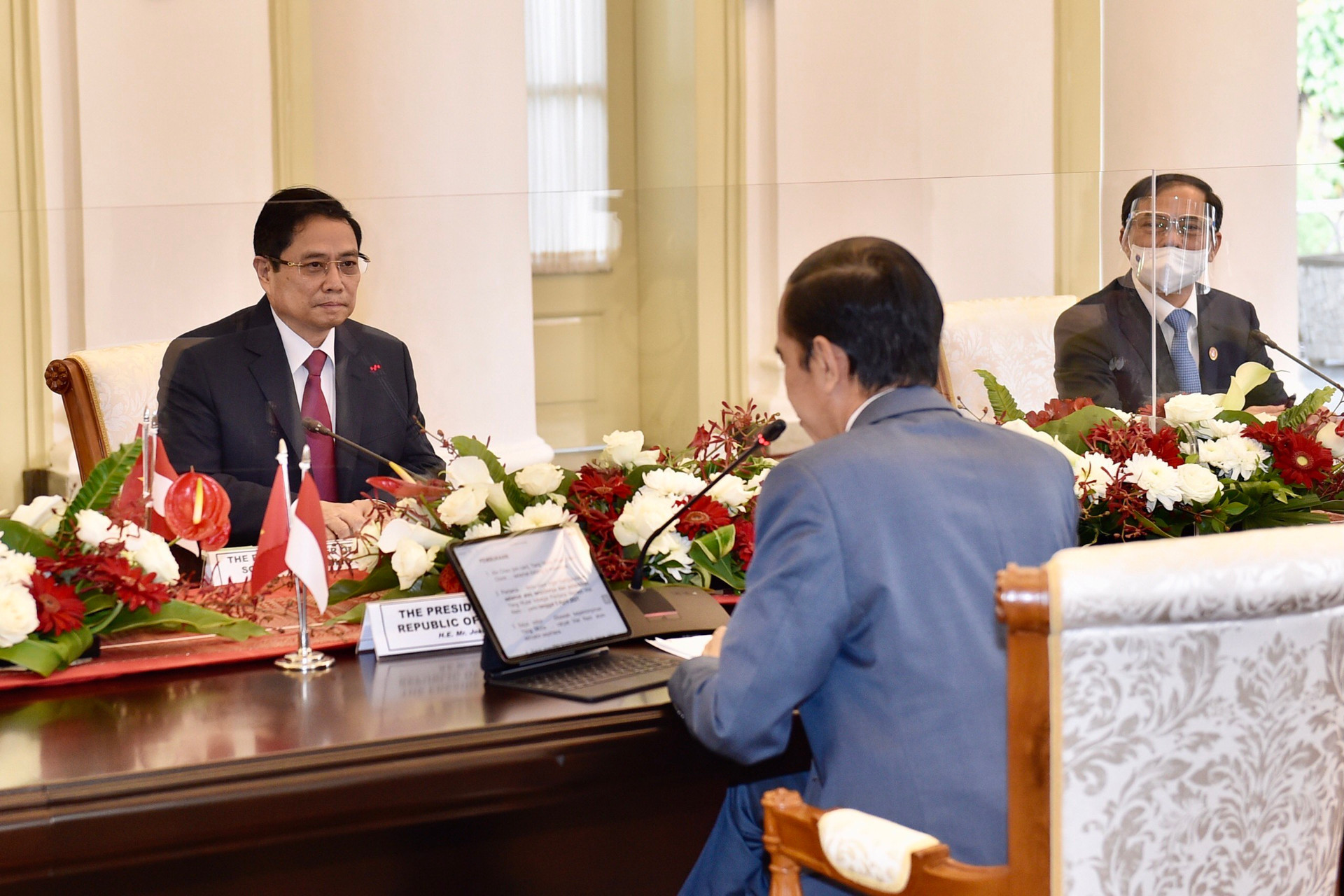 Thủ tướng Phạm Minh Chính, Tổng thống Indonesia tính nối lại đường bay - 2