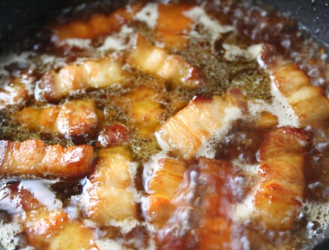 thit-kho-tau (1).jpg 4