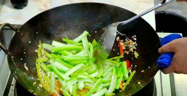 mướp xào ngon 1