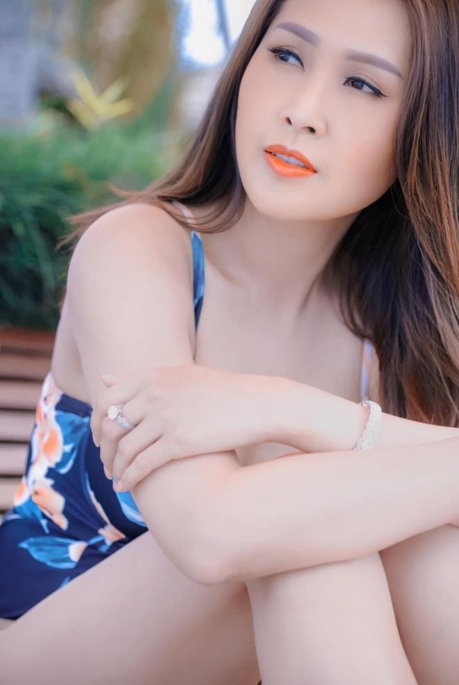 Minh Thư mặc áo tắm  4