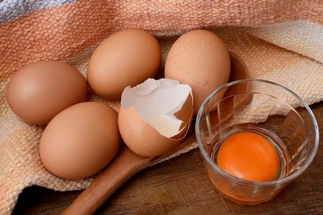 Màu sắc lòng đỏ trứng gà 4