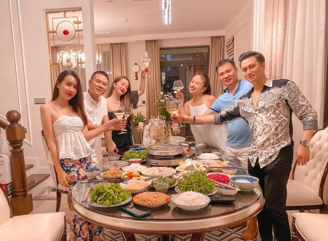 sao Việt làm gì trong ngày nghỉ lễ 15 sao Việt làm gì trong ngày nghỉ lễ 15
