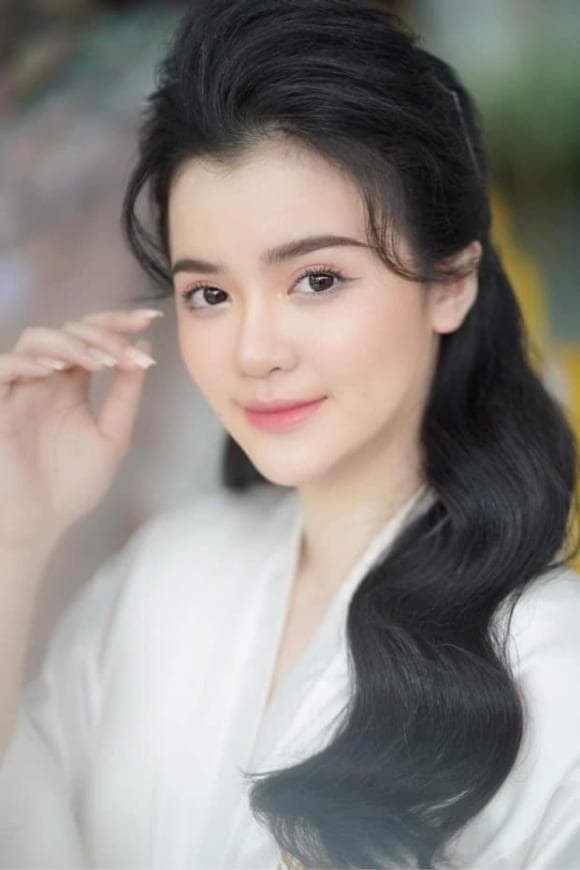 con dâu Phương Hằng  8