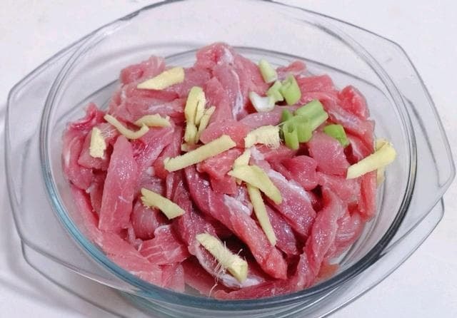 5-cach-lam-thit-heo-chien-gion-ngoisaovn-w640-h446 5